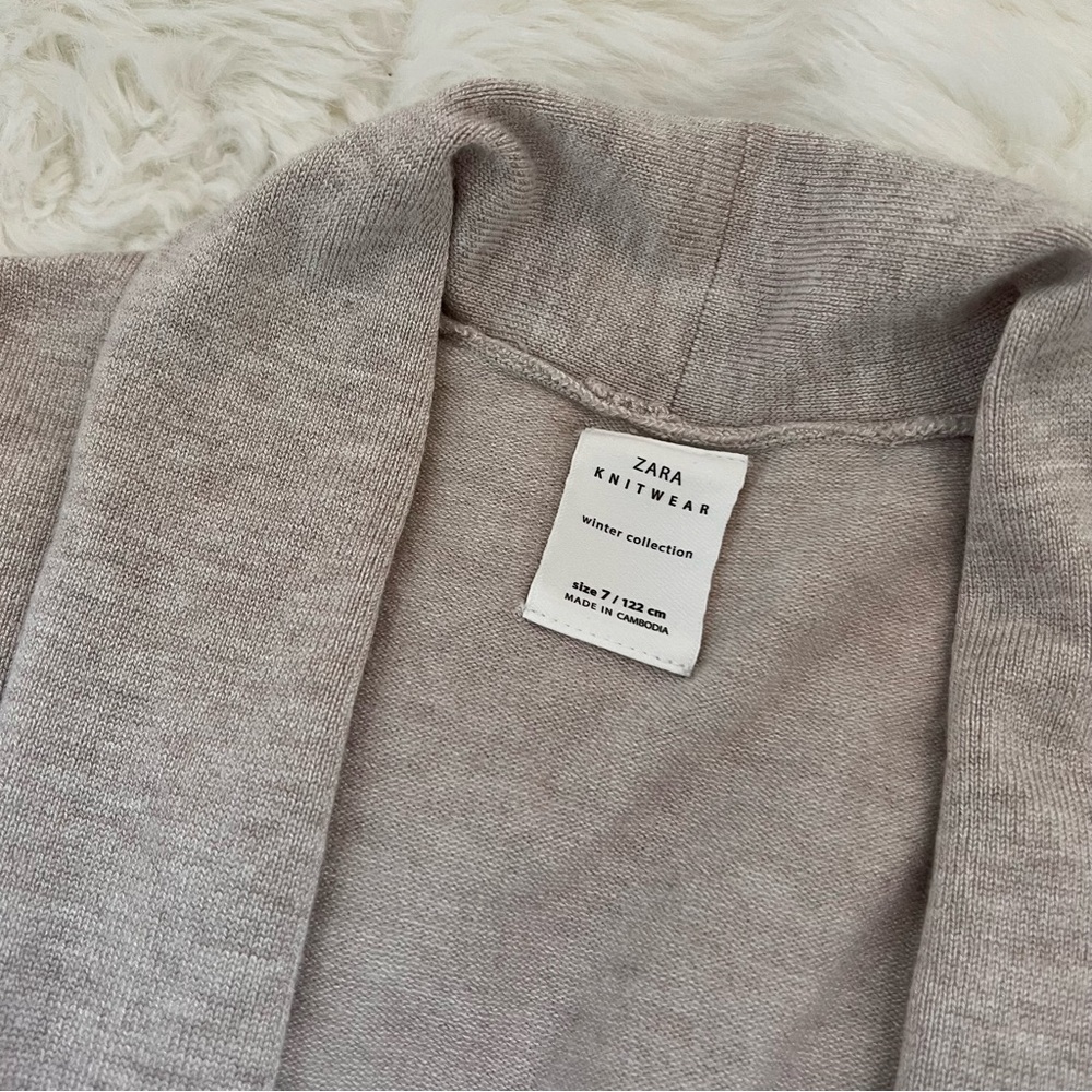 Zara Knitwear Winter Collection Tan Cardigan Size 7